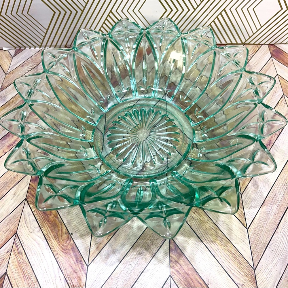 Vintage Federal Glass Bowl‎ Starburst Carnival Blue/Green Petal Cross 10.25" G14